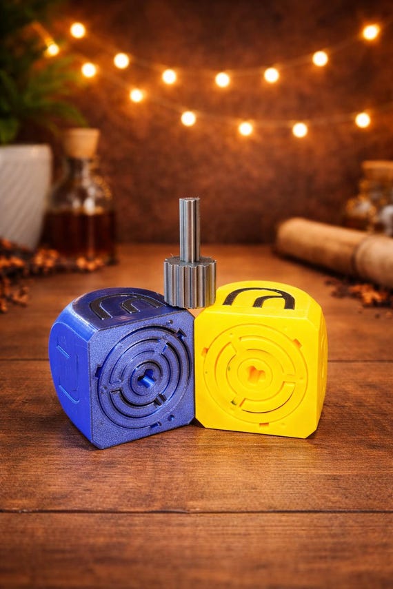 Dreidel inspired secret lock puzzle